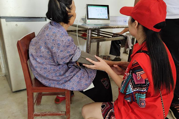 家醫(yī)簽約、入戶隨訪服務(wù)